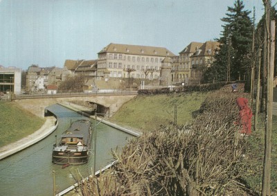 Saverne (Bas-Rhin) - Le canal (vagus).jpg