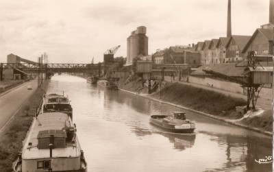 remorqueur St GEORGES ex 1 (2sgeorges) - Dombasle-sur-Meurthe (M.-et-M.) - Le canal (vagus).jpg