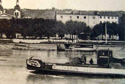 Moucheron Neuville Saone A.jpg