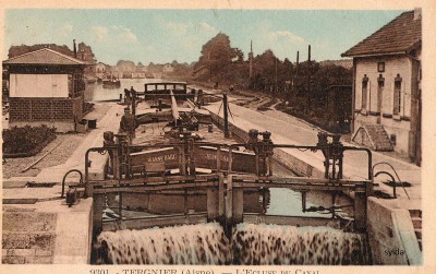 img252.jpg (251.26 Kio) Vu 1809 fois img252.jpg