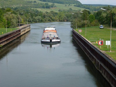 CONFIANCE - Pagny-sur-Moselle - août 2011 (002).JPG