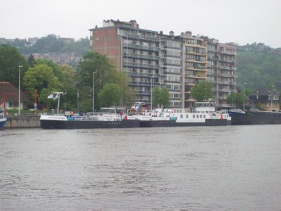 382.JPG
