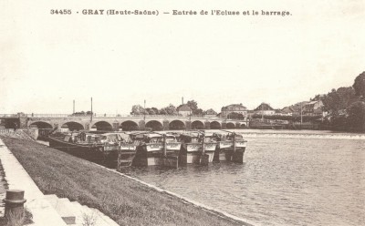 Gray (Haute-Saône) - Entrée de l'écluse et le barrage (Copier).jpg (137.68 Kio) Vu 1559 fois Gray (Haute-Saône) - Entrée de l'écluse et le barrage (Copier).jpg