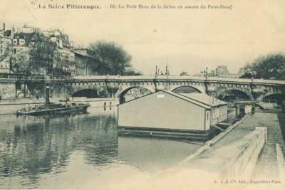 Toueur Ampère ( amont du pont Neuf).jpg
