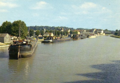 briare-spera in deo+X-cp-nivernaises-13728.jpg (308.04 Kio) Vu 2443 fois briare-spera in deo+X-cp-nivernaises-13728.jpg