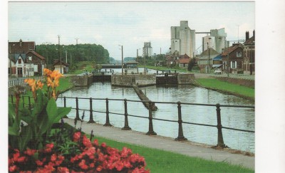 écluse chauny 002.jpg (289 Kio) Vu 3698 fois écluse chauny 002.jpg