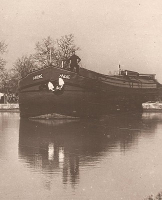 St-Symphorien - Minoterie Sauvin et écluse dét (Copier).jpg (89.09 Kio) Vu 3823 fois St-Symphorien - Minoterie Sauvin et écluse dét (Copier).jpg