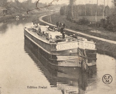 Beaulieu (Loiret) - Vue sur le canal 2.jpg (180.08 Kio) Vu 1219 fois Beaulieu (Loiret) - Vue sur le canal 2.jpg