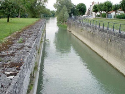 01_chalons_ecluse_marne.jpg (50.91 Kio) Vu 2293 fois 01_chalons_ecluse_marne.jpg