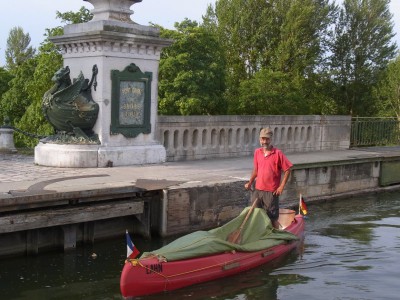 Briare auf der Brucke.jpg