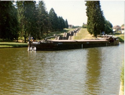 Canal du Centre ChÃ¢tillon Coligny les 7 ecluses.jpg