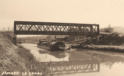 St-Mard - Le canal (a) (red).jpg (85.5 Kio) Vu 6977 fois St-Mard - Le canal (a) (red).jpg