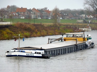 monreve128112012.jpg