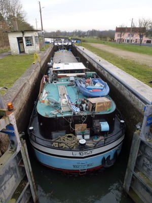 RAINBOW Xures 2012-12-01 (3).JPG (142.24 Kio) Vu 9026 fois RAINBOW Xures 2012-12-01 (3).JPG