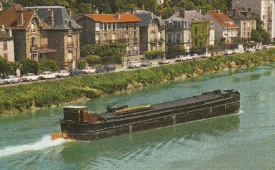 Lagny-Thorigny (S.-et-M.) - Bords de Marne b (red).jpg