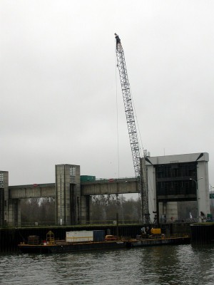 Ponton grue BACO 1.jpg