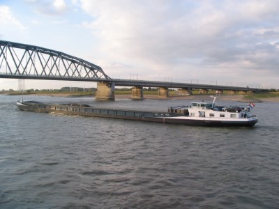 avensis-2-nijmegen-24-09-2009.jpg (73.07 Kio) Vu 2966 fois avensis-2-nijmegen-24-09-2009.jpg