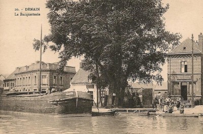 Chantier fluvial F. Vandeville.JPG (549.76 Kio) Vu 3182 fois Chantier fluvial F. Vandeville.JPG