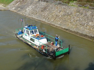 pivert-av-VNF-neuilly.JPG (268.83 Kio) Vu 1220 fois pivert-av-VNF-neuilly.JPG