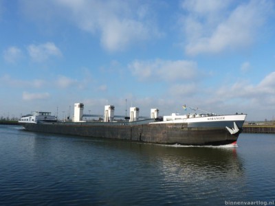 stranger328012013.jpg (70.32 Kio) Vu 2822 fois stranger328012013.jpg