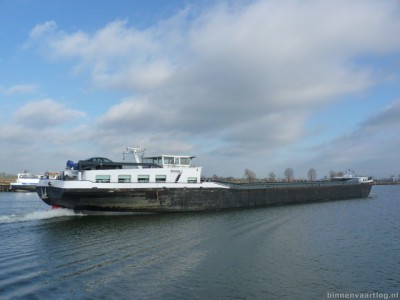 stranger428012013.jpg (68.43 Kio) Vu 2831 fois stranger428012013.jpg