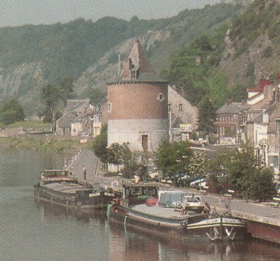 Givet (Ardennes) - Fort Charlemont et la tour Victoire (3) (red) (4).jpg