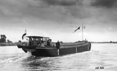 Martini 02307808 (2).jpg (115.3 Kio) Vu 1323 fois Martini 02307808 (2).jpg