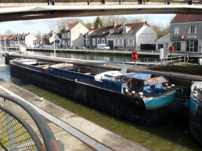 albatros-la-ar.JPG (292.09 Kio) Vu 9217 fois albatros-la-ar.JPG