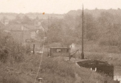 Couvrot (Marne) - Le canal (5) (red).jpg (50.99 Kio) Vu 5039 fois Couvrot (Marne) - Le canal (5) (red).jpg