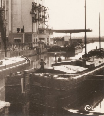 Cappelle-la-Grande (Nord) - Usine Lesieur (3) (red).jpg (93.84 Kio) Vu 1584 fois Cappelle-la-Grande (Nord) - Usine Lesieur (3) (red).jpg