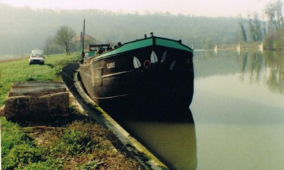 LORE 05 (red).jpg (46.2 Kio) Vu 5542 fois LORE 05 (red).jpg