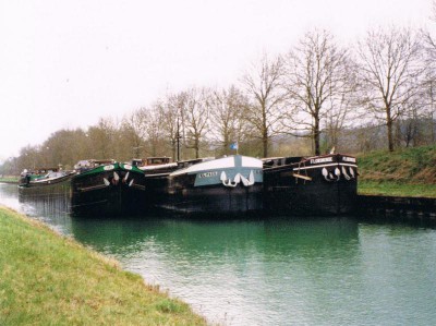 LORE 12 (red).jpg (75.46 Kio) Vu 5542 fois LORE 12 (red).jpg