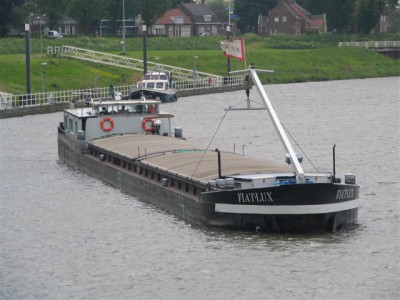 1b2b65c559.jpg (53.92 Kio) Vu 10419 fois 1b2b65c559.jpg