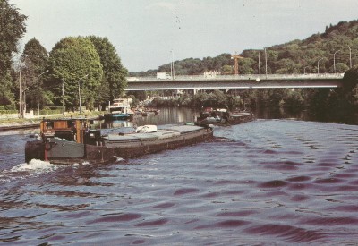 Bougival (Yvelines) - Bords de Seine (1) (red).jpg