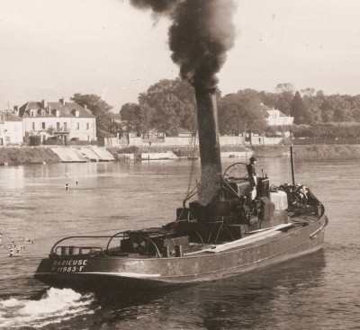 Ablon (S.-et-O.) - Remorqueur sur la Seine (2) (red).jpg (116.75 Kio) Vu 1980 fois Ablon (S.-et-O.) - Remorqueur sur la Seine (2) (red).jpg