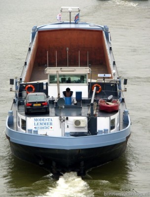 modestaweurt04042013.jpg