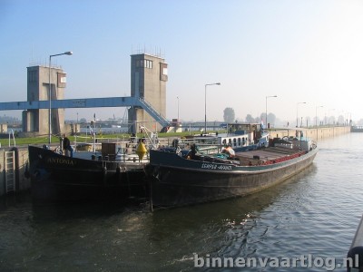 afbeelding149bb9.jpg (107.36 Kio) Vu 2746 fois afbeelding149bb9.jpg