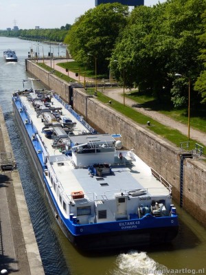 eiltank-40-8-27-05-2013.jpg