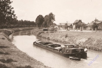 Vaires-sur-Marne (S.-et-M.) - Le canal (2) (red).jpg