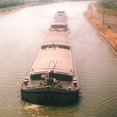 Le TYM en barge1.jpg