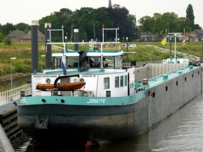 josette-1-12-07-2013.jpg (168.21 Kio) Vu 1756 fois josette-1-12-07-2013.jpg