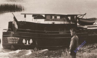 Fumay (Ardennes) - La Meuse et le chemin de la Gare (2) (red).jpg (53.39 Kio) Vu 3633 fois Fumay (Ardennes) - La Meuse et le chemin de la Gare (2) (red).jpg