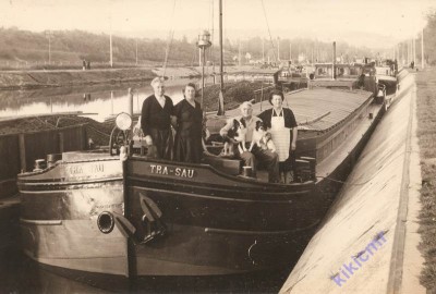 TRA-SAU (red).jpg (56.39 Kio) Vu 4869 fois TRA-SAU (red).jpg