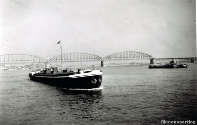 amice-spoorbrug-nijmegen.jpg (112.65 Kio) Vu 1161 fois amice-spoorbrug-nijmegen.jpg