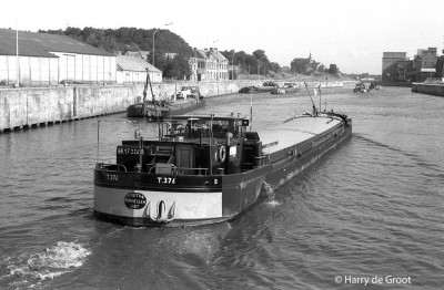 Ronita BR17226B (2).jpg