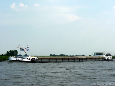 amicitia-2-23-07-2013.jpg (136.46 Kio) Vu 1613 fois amicitia-2-23-07-2013.jpg