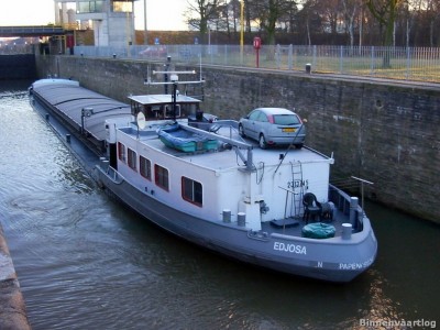 Edjosa-2-28-02-2005-sluis-weurt.jpg (200.29 Kio) Vu 6107 fois Edjosa-2-28-02-2005-sluis-weurt.jpg