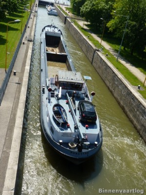 maasstad-9-27-05-2013.jpg