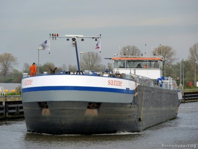 sanne-1-11-11-2013.jpg