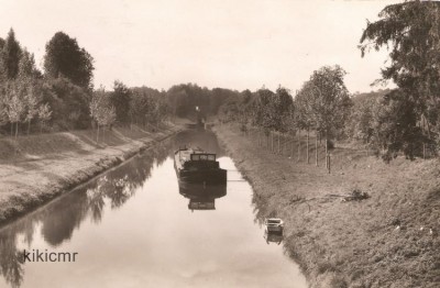 Seveux (Haute-Saône) - Le canal et le tunnel (1) (Copier).jpg